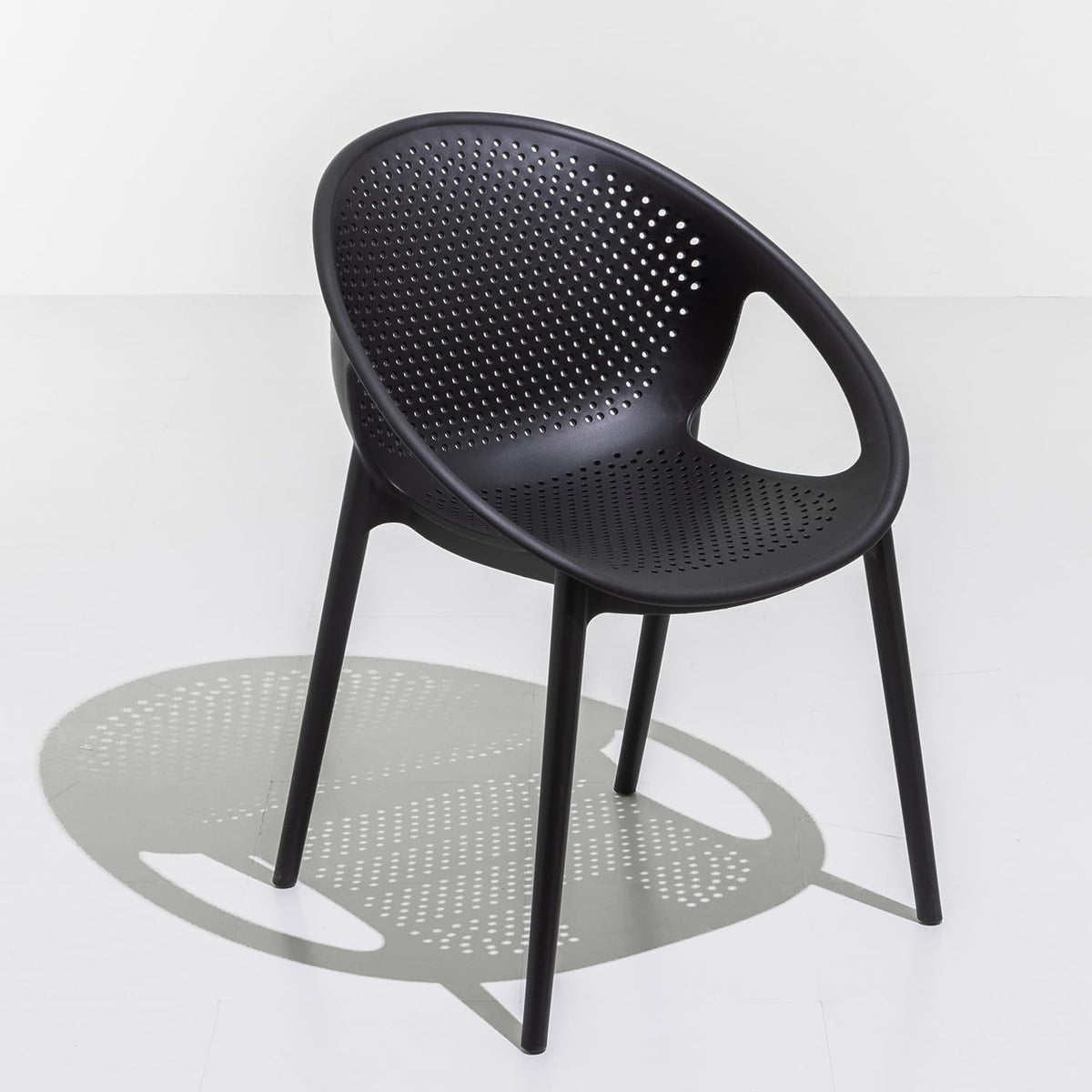 Black Outdoor Chair 01